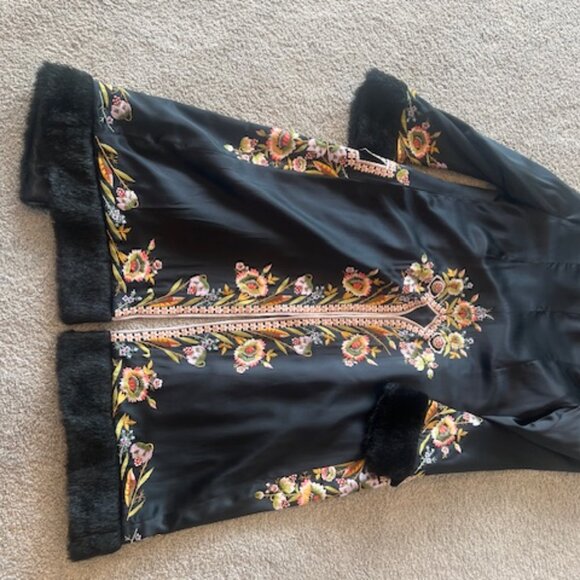Vintage Sue Wong, Silk Embroidered Black Coat/Duster, Size 8 - Picture 9 of 11